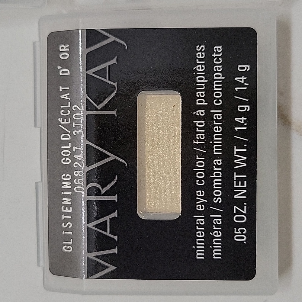 Mary Kay Glistening Gold Eyeshadow